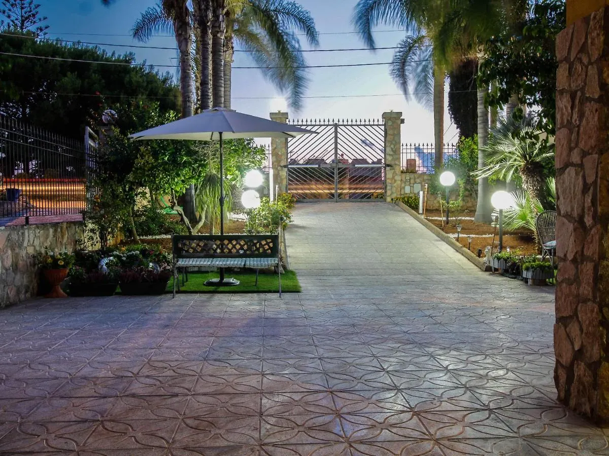 Villa Silvana-Fronte Mare مارسالا
